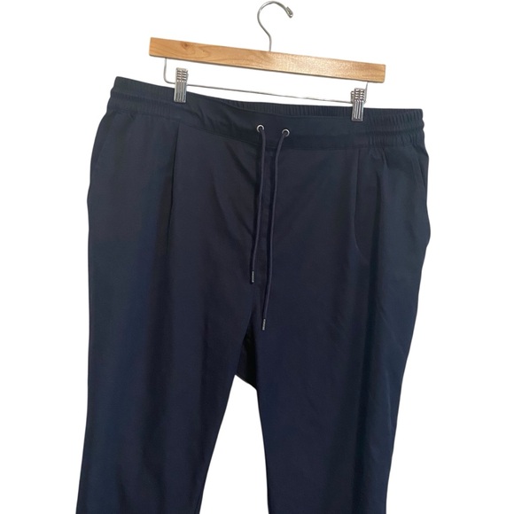 SOLD DO NOT PURCHASE The North Face Women's Navy Blue Zip Pocket Drawstring - Picture 2 of 6